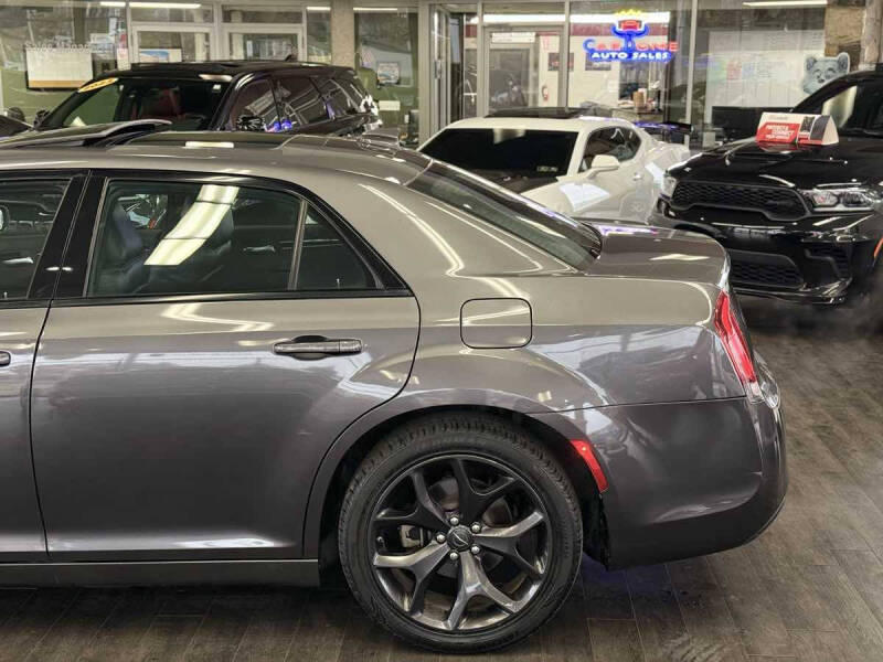 2022 Chrysler 300 S V6