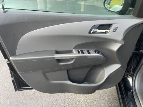 2017 Chevrolet Sonic Premier Auto