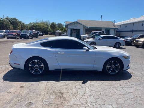 2015 Ford Mustang V6