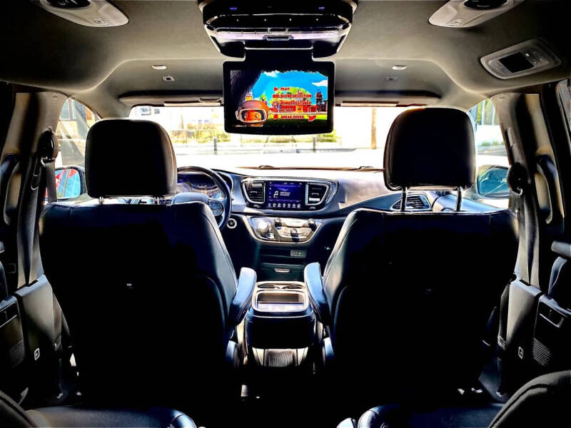 2018 Chrysler Pacifica Touring L
