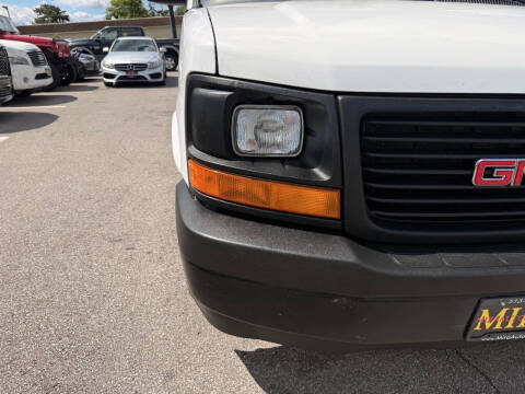 2017 GMC Savana LS 3500