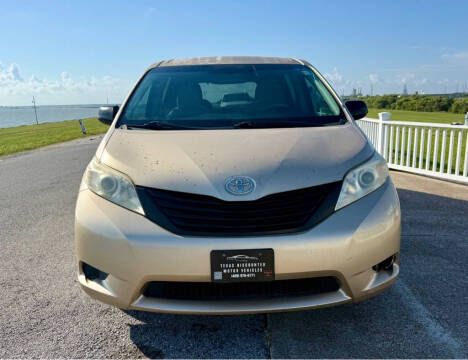 2011 Toyota Sienna Base 7-Passenger