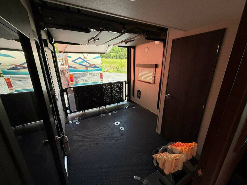 2020 Grand Design RV Momentum