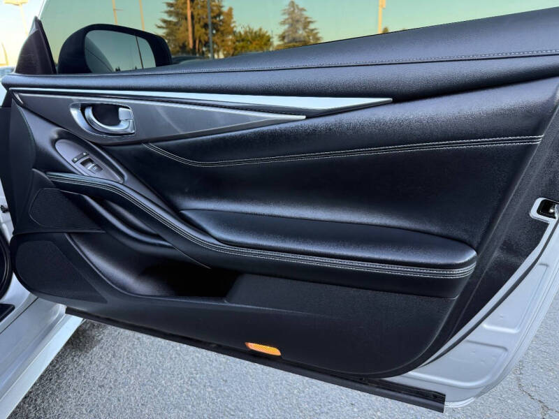 2017 Infiniti Q60 2.0T Premium