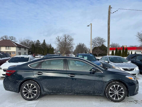 2016 Toyota Avalon XLE