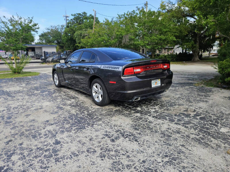 2014 Dodge Charger SE