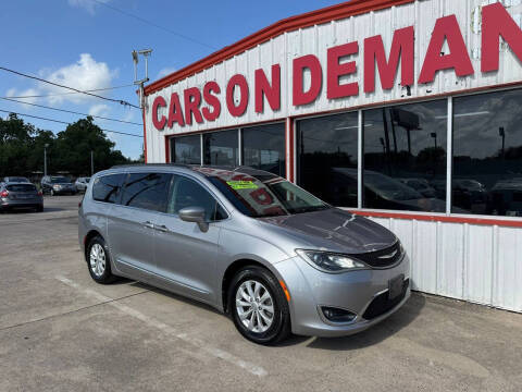 2017 Chrysler Pacifica Touring Plus
