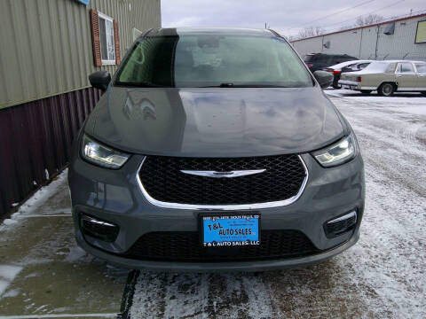 2023 Chrysler Pacifica Touring L