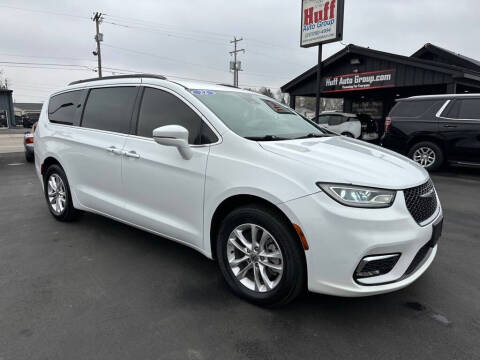 2022 Chrysler Pacifica Touring