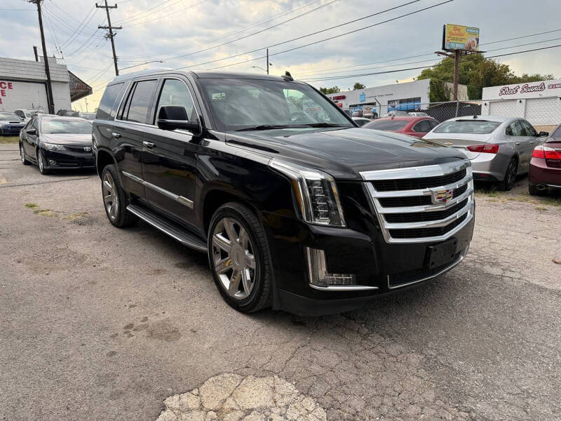 2018 Cadillac Escalade Luxury