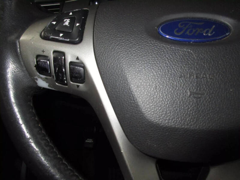 2014 Ford Taurus SEL