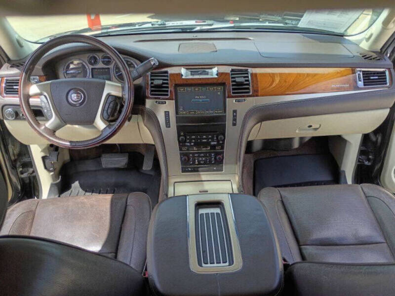 2011 Cadillac Escalade ESV Platinum Edition