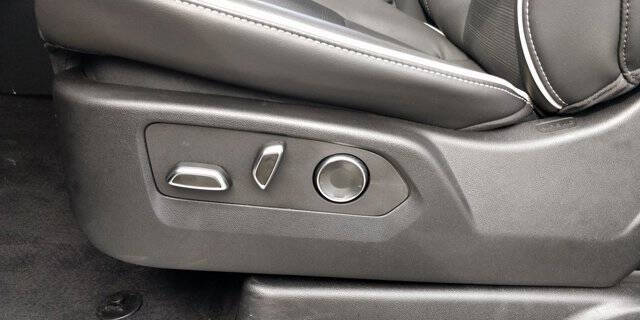 2024 Cadillac Escalade ESV Premium Luxury