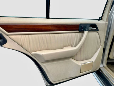 1994 Mercedes-Benz E-Class E 320