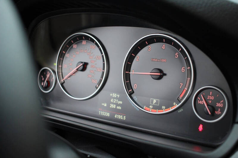 2012 BMW 5 Series 528i xDrive