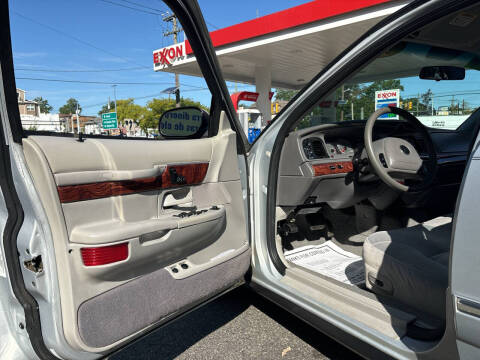 2002 Mercury Grand Marquis GS