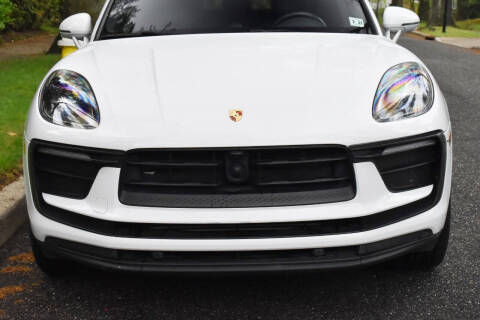 2022 Porsche Macan