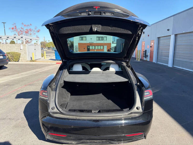 2022 Tesla Model S Plaid