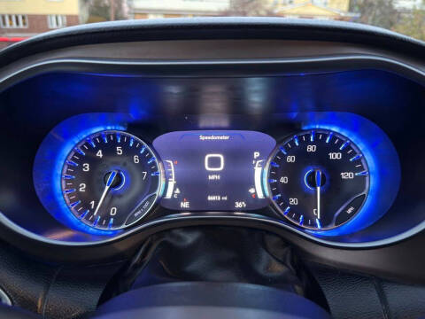 2017 Chrysler Pacifica Touring-L Plus