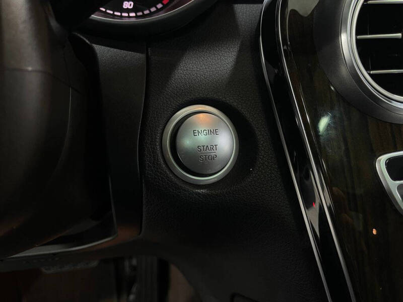 2017 Mercedes-Benz GLC GLC 300 4MATIC