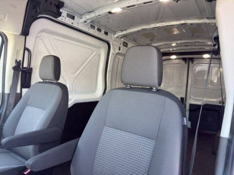 2024 Ford Transit 250