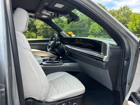 2025 Cadillac Escalade-V