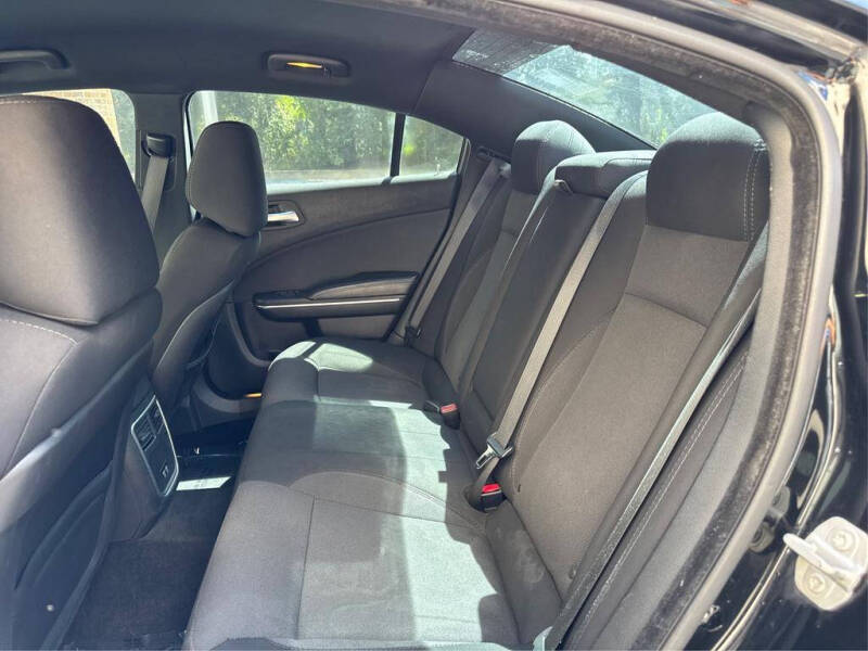 2015 Dodge Charger SE