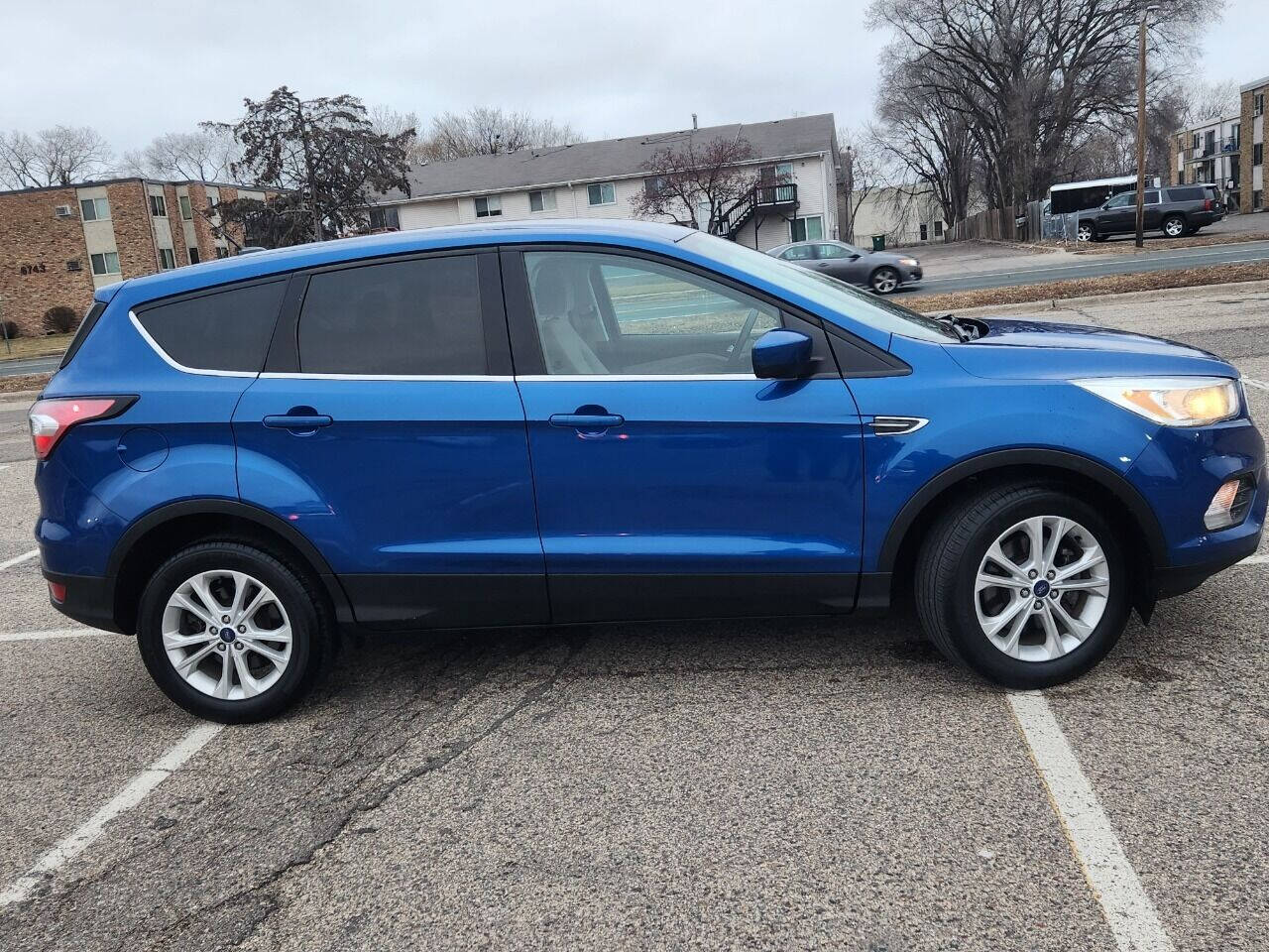 2017 Ford Escape for sale at Xtra Mile Auto Sales LLC in Cambridge, MN