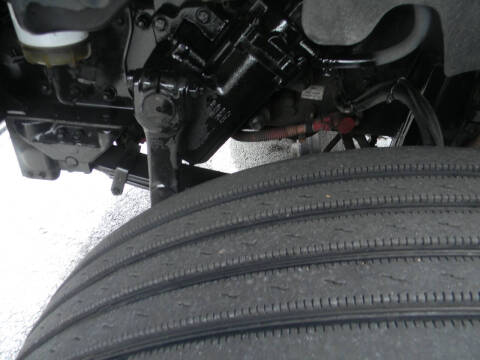 2017 Freightliner M2 106