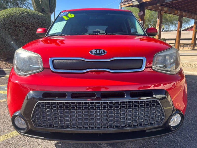 2016 Kia Soul +