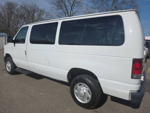 2014 Ford E-Series E-350 SD XL