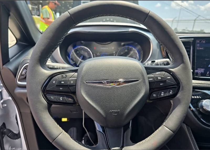 2025 Chrysler Pacifica Limited