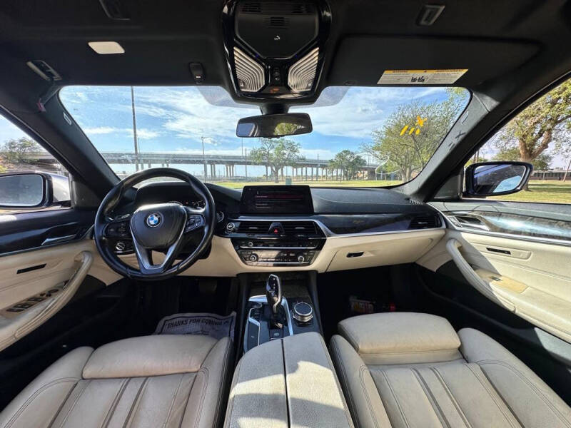 2017 BMW 5 Series 530i