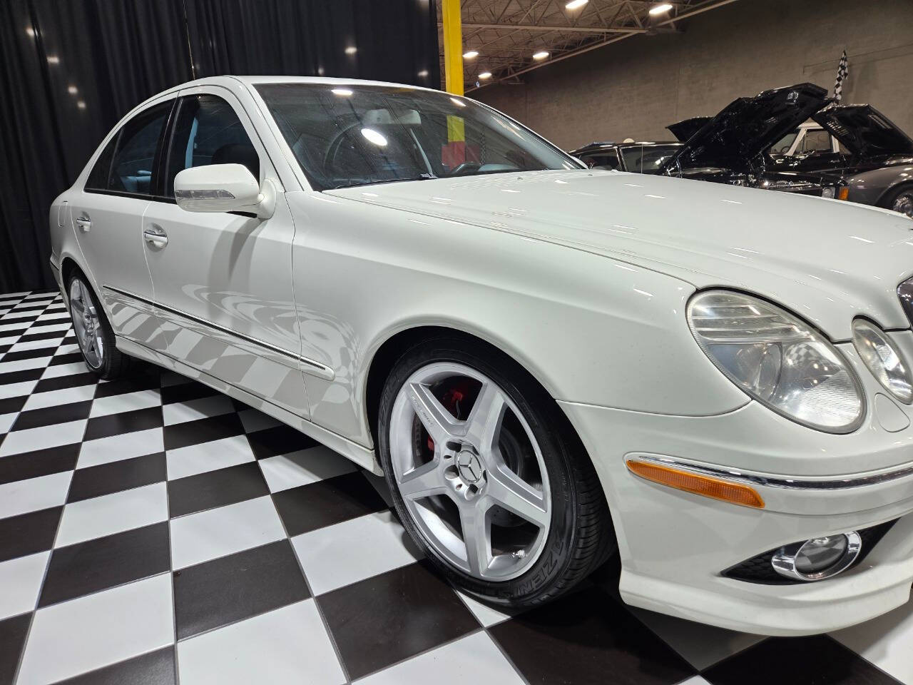 2009 Mercedes-Benz E-Class 30