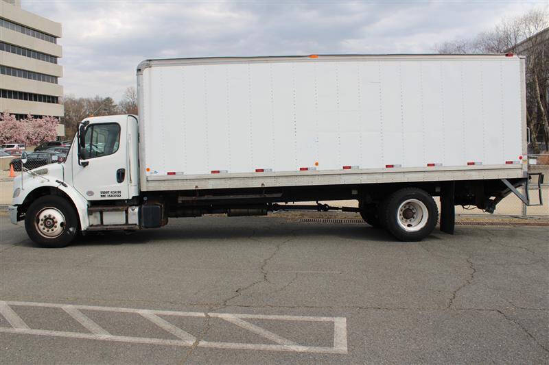 2013 Freightliner M2 106