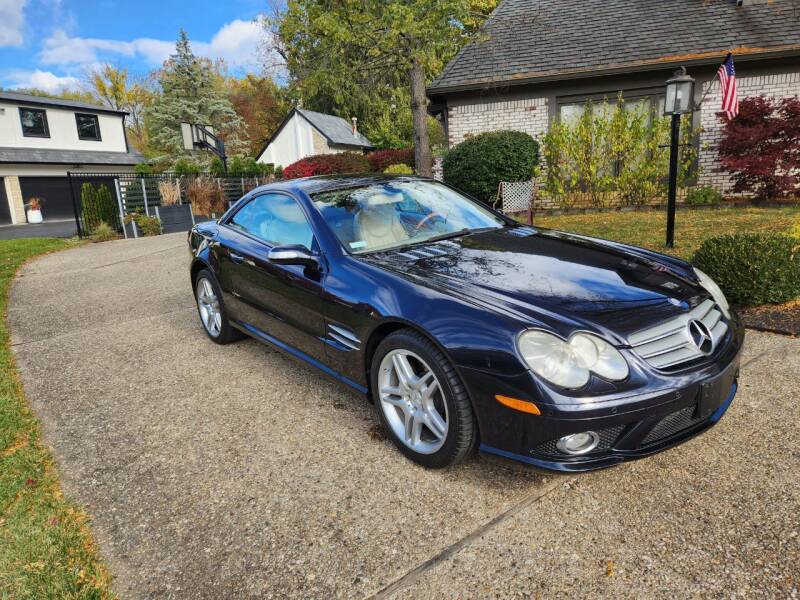 2008 Mercedes-Benz SL-Class for sale at AUTO AND PARTS LOCATOR CO. in Carmel IN