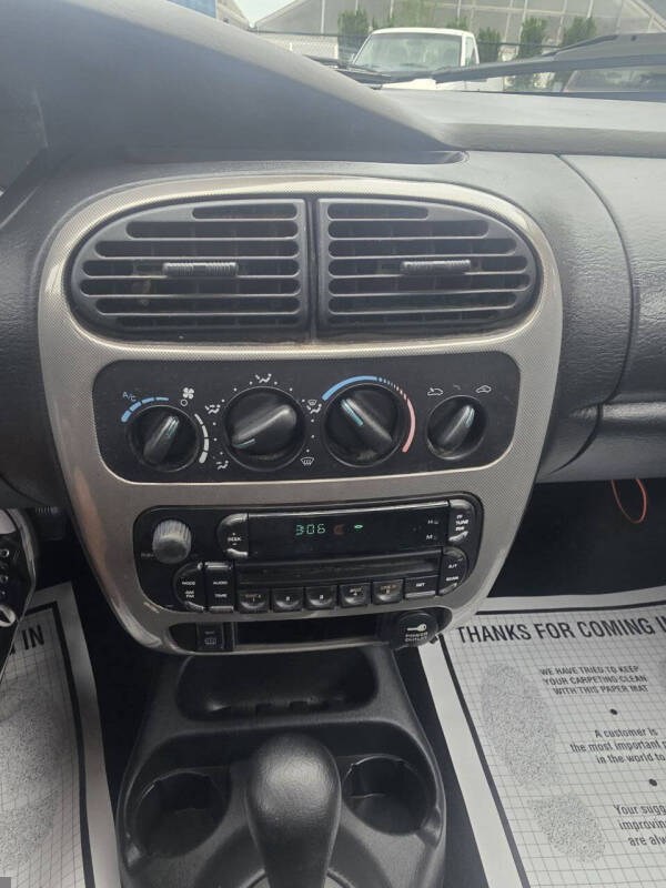 2005 Dodge Neon SXT