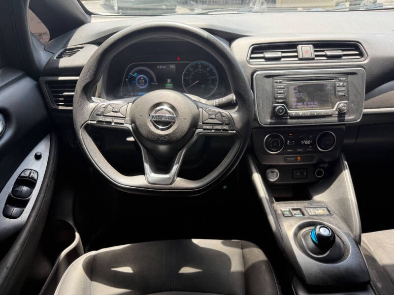 2018 Nissan LEAF SV