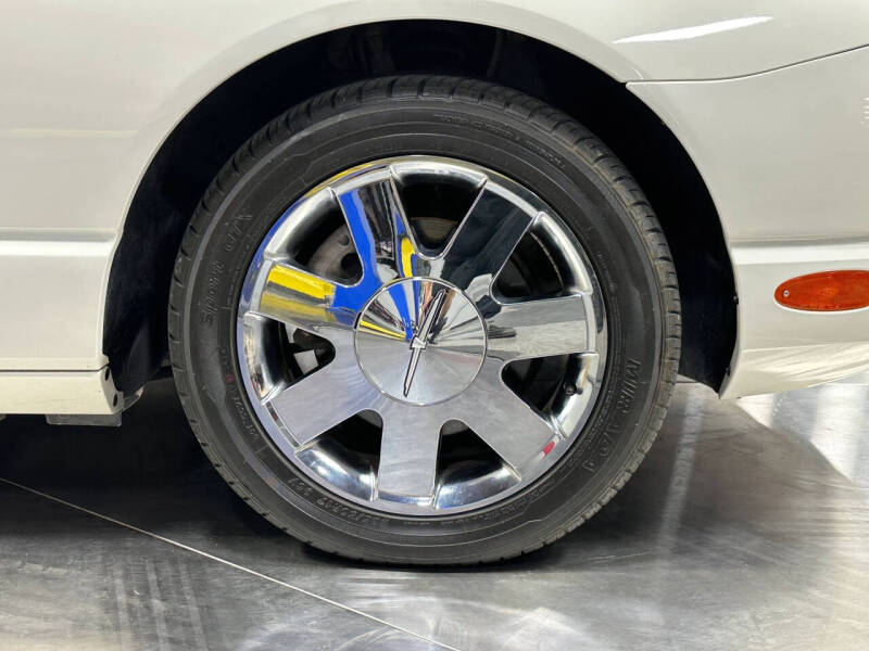 2003 Ford Thunderbird