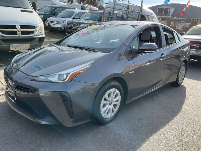 2022 Toyota Prius LE