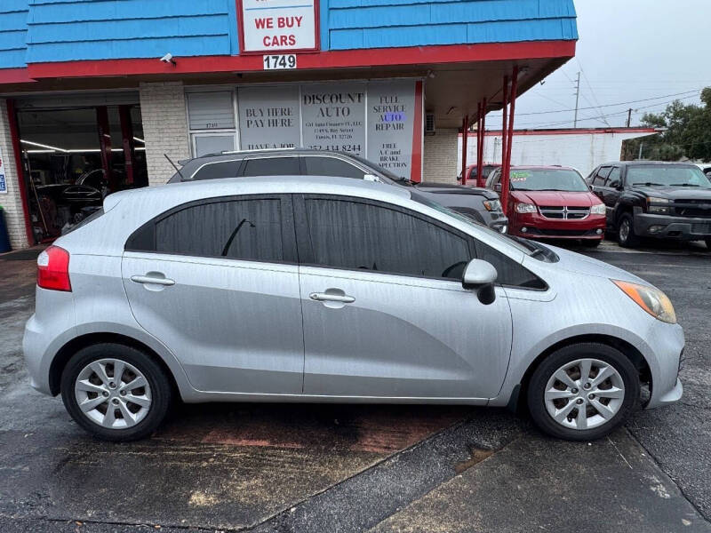 2016 Kia Rio 5-Door LX
