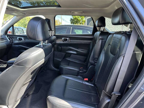 2023 Kia Sorento Hybrid EX