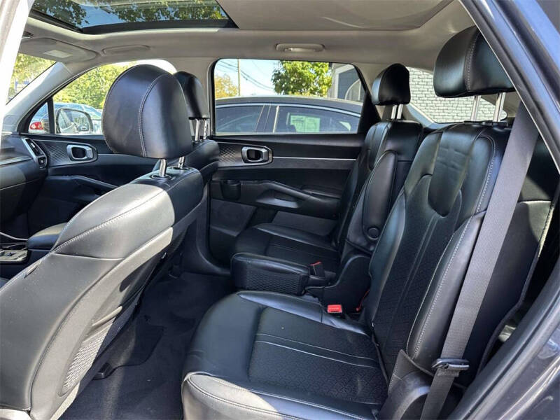 2023 Kia Sorento Hybrid EX