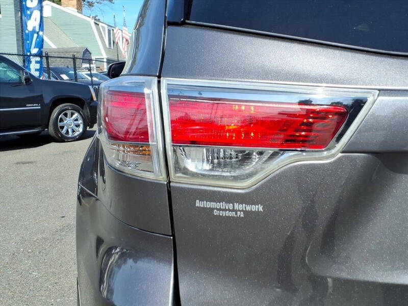 2016 Toyota Highlander