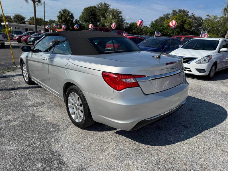 2012 Chrysler 200 Touring