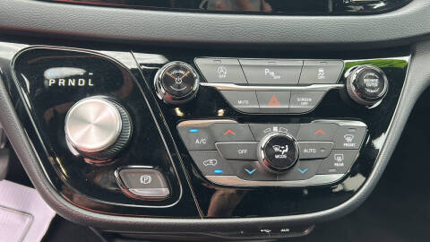 2020 Chrysler Pacifica Touring L