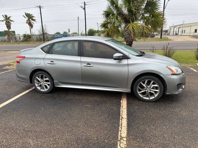 2014 Nissan Sentra SR photo 2