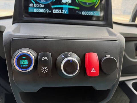 2025 Verdi Forward Facing 4 Seater Golf C