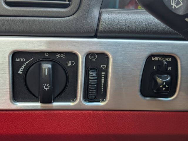 2002 Ford Thunderbird Deluxe