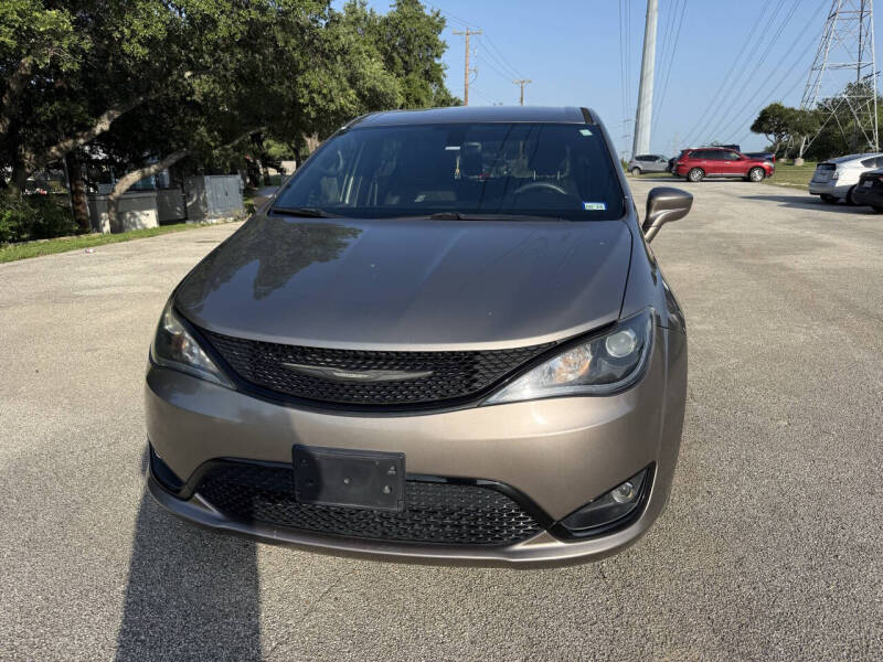 2018 Chrysler Pacifica Touring Plus